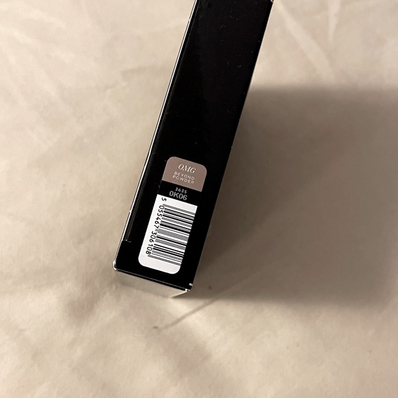 New! Illamasqua Beyond Powder Highlighter - Picture 4 of 4